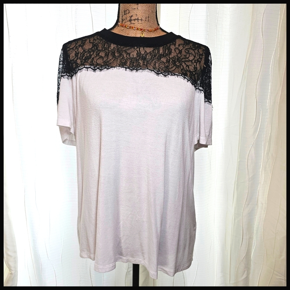 Laundry - Lace Accent Crew Neck Tee in White and Black Size XL
